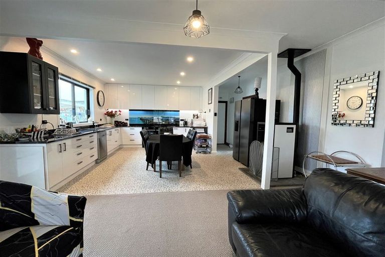 Photo of property in 47 Renfrew Street, Balclutha, 9230