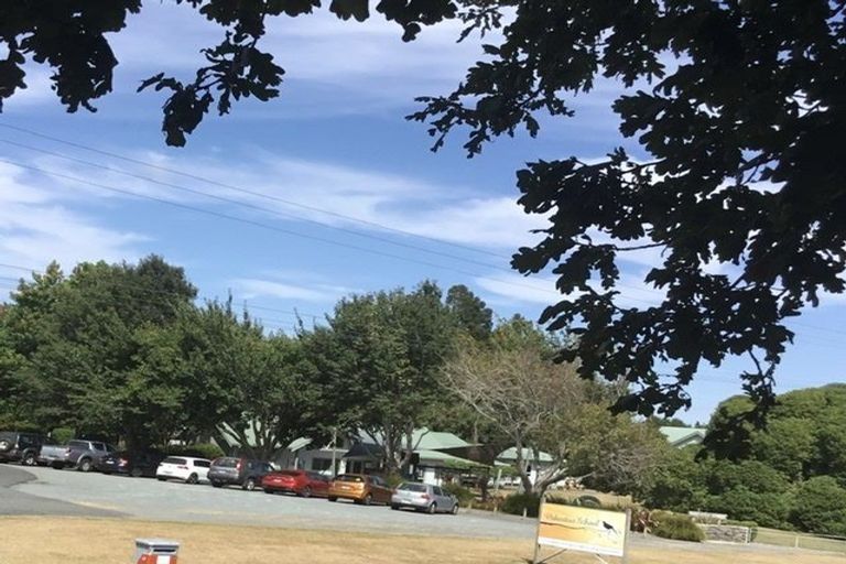 Photo of property in 6 Tari Road, Pukeatua, 3880