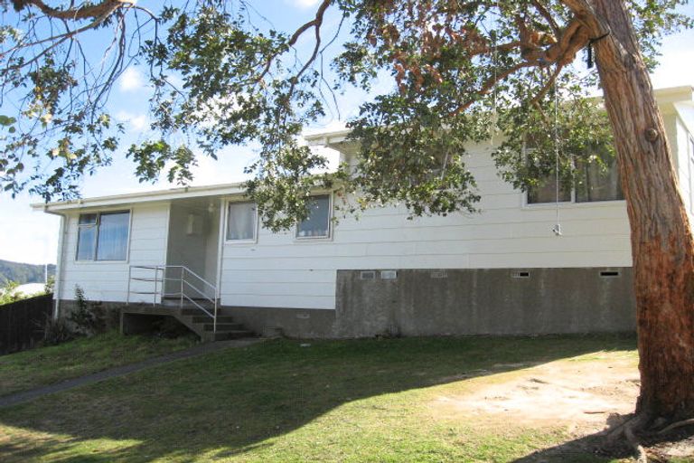 Photo of property in 3 Tyrone Grove, Wainuiomata, Lower Hutt, 5014