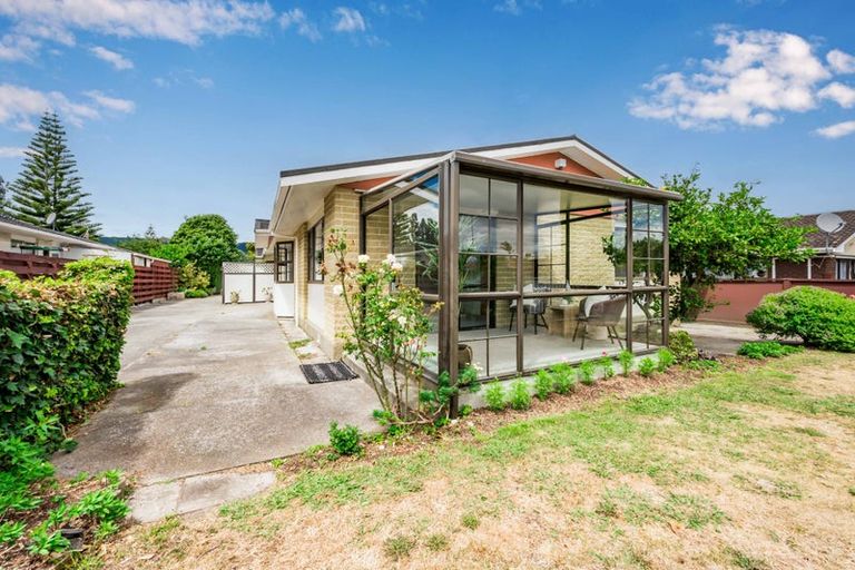 Photo of property in 100 Hillcrest Road, Raumati Beach, Paraparaumu, 5032