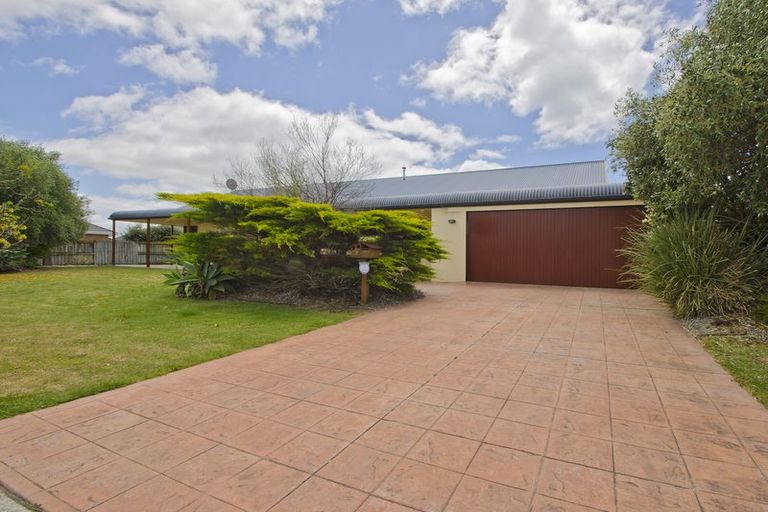 Photo of property in 5 Dune Avenue, Papamoa Beach, Papamoa, 3118