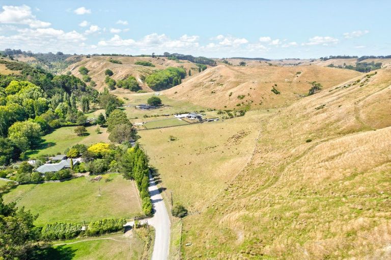 Photo of property in 292 Waikupa Road, Okoia, Wanganui, 4582