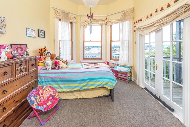 Photo of property in 32 Hipango Terrace, Durie Hill, Whanganui, 4500