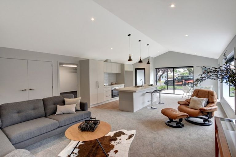 Photo of property in 2b Duke Street, Papakura, 2110