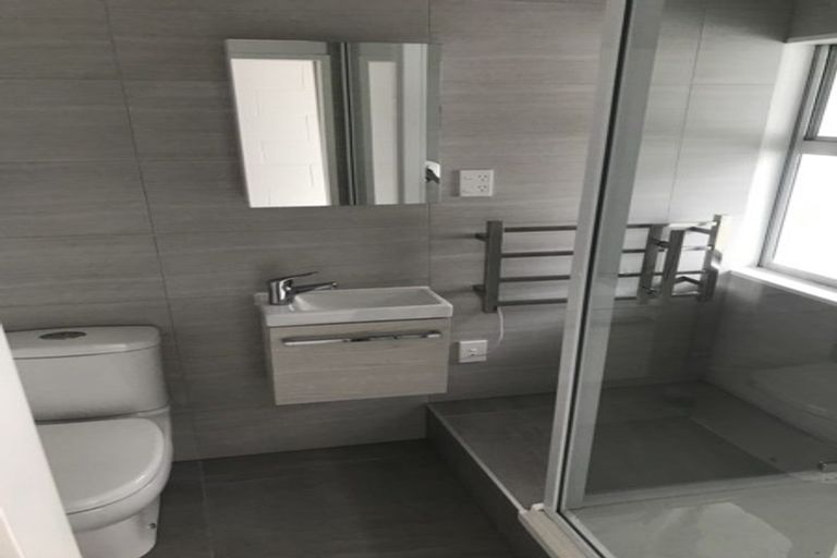 Photo of property in Melksham Towers, 102/131 Brougham Street, Mount Victoria, Wellington, 6011