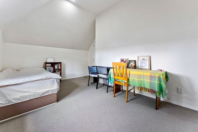 Photo of property in 1/52 Taharoto Road, Takapuna, Auckland, 0622