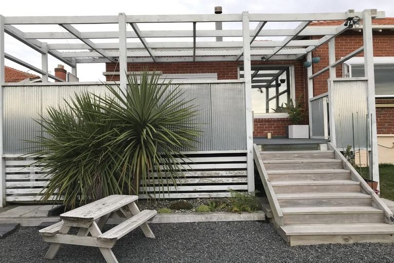 Photo of property in 180 Kenmure Road, Kenmure, Dunedin, 9011