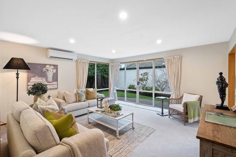 Photo of property in 2/35 Merrin Street, Avonhead, Christchurch, 8042