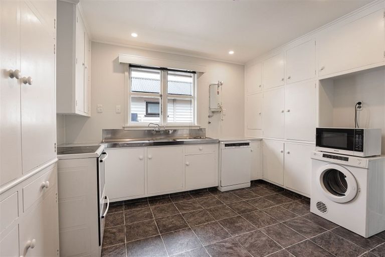 Photo of property in 13 Oxford Street, Hampstead, Ashburton, 7700
