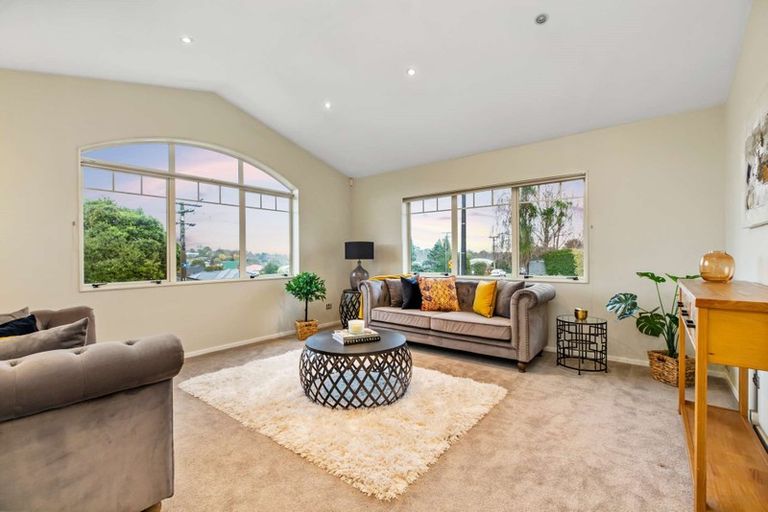 Photo of property in 10 West Street, Papakura, 2110