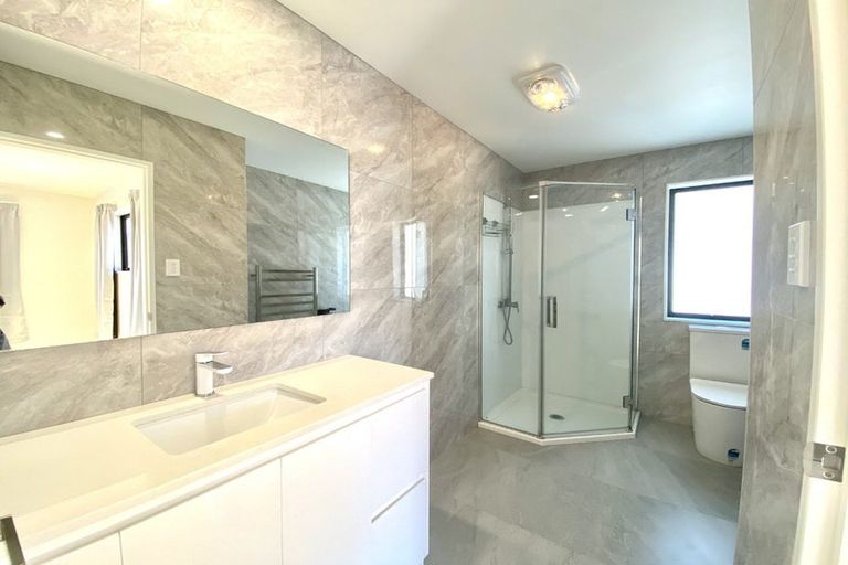 Photo of property in 39c Cutler Street, New Lynn, Auckland, 0600
