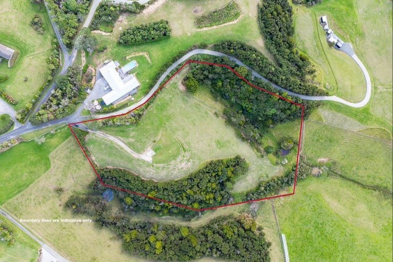 Photo of property in 10 Rua Road, Mangawhai, 0573