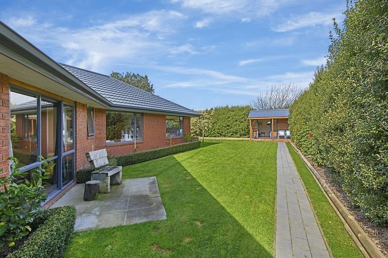 Photo of property in 37 Durrell Way, Rolleston, 7614