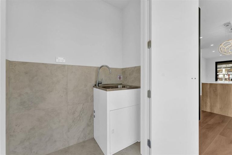 Photo of property in 16 Waimarie Drive, Karaka, 2578