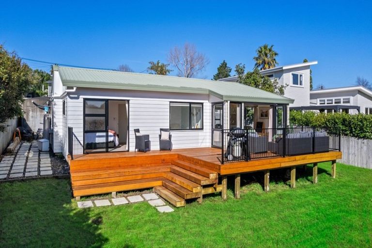 Photo of property in 19a Walbrook Road, Manly, Whangaparaoa, 0930
