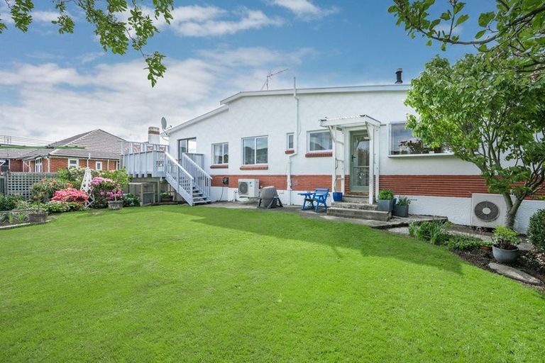 Photo of property in 52 Gladstone Road North, Mosgiel, 9024