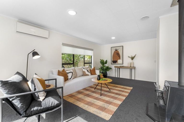 Photo of property in 175 Te Moana Road, Waikanae, 5036