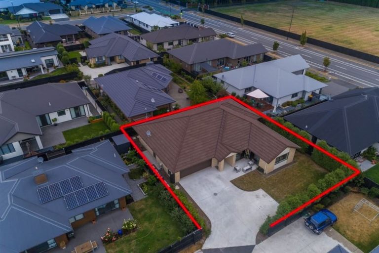 Photo of property in 15 Raranga Street, Marshland, Christchurch, 8083