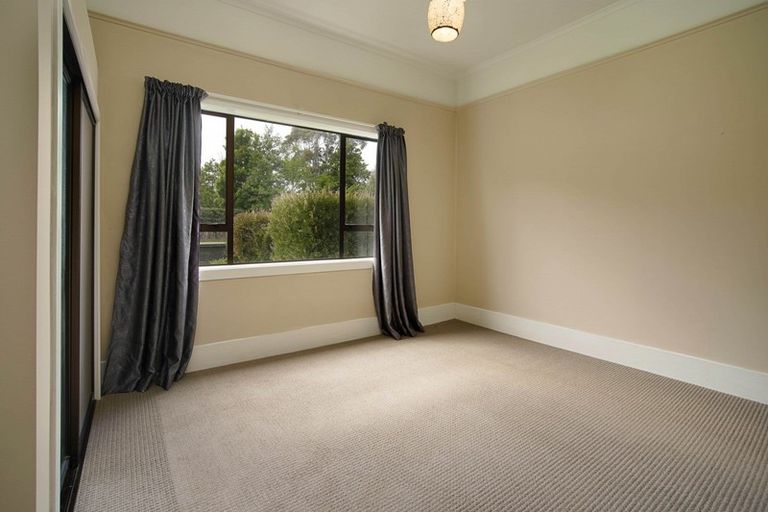 Photo of property in 21 Montgomery Street, Cheviot, 7310