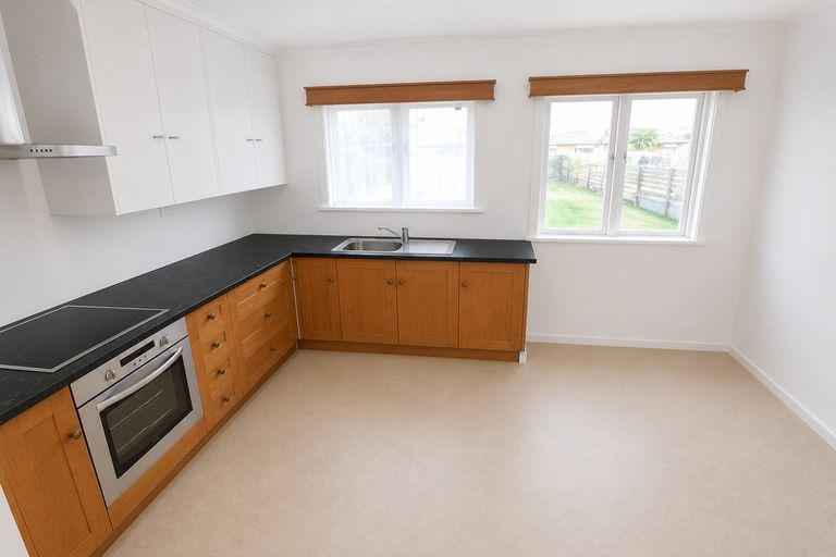 Photo of property in 17 Sutton Crescent, Papakura, 2110