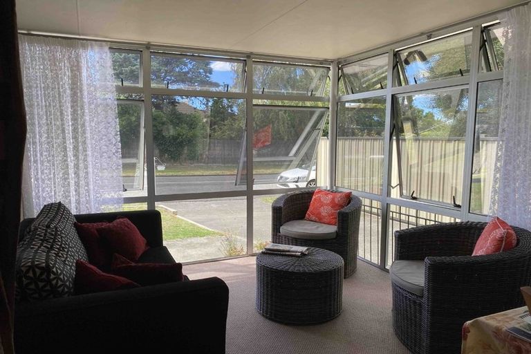 Photo of property in 3 Trigg Crescent, Taradale, Napier, 4112