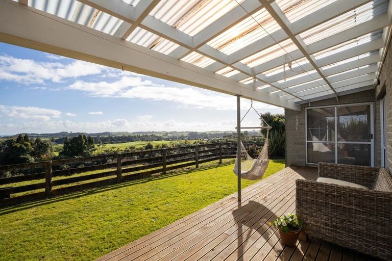 Photo of property in 826 Mokau Road, Mimi, Urenui, 4377