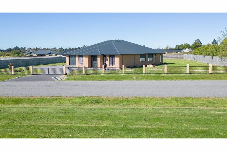 Photo of property in 9 Fantail Avenue, Amberley, 7410
