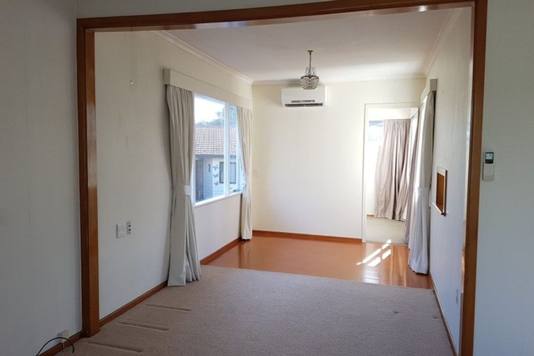 Photo of property in 2/37 Shakespeare Road, Milford, Auckland, 0620