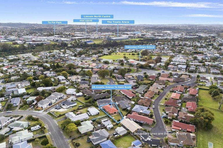 Photo of property in 2/9 Annette Avenue, Te Atatu South, Auckland, 0610