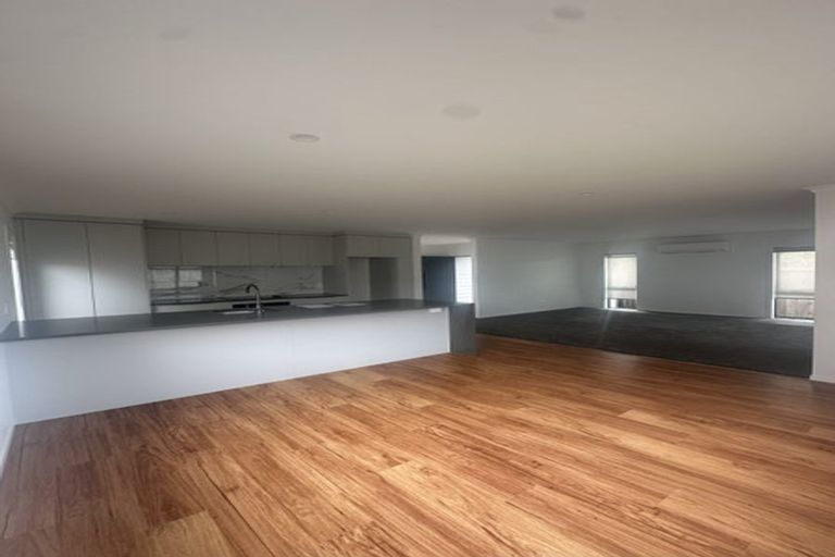 Photo of property in 9b Faulke Avenue, Wainuiomata, Lower Hutt, 5014