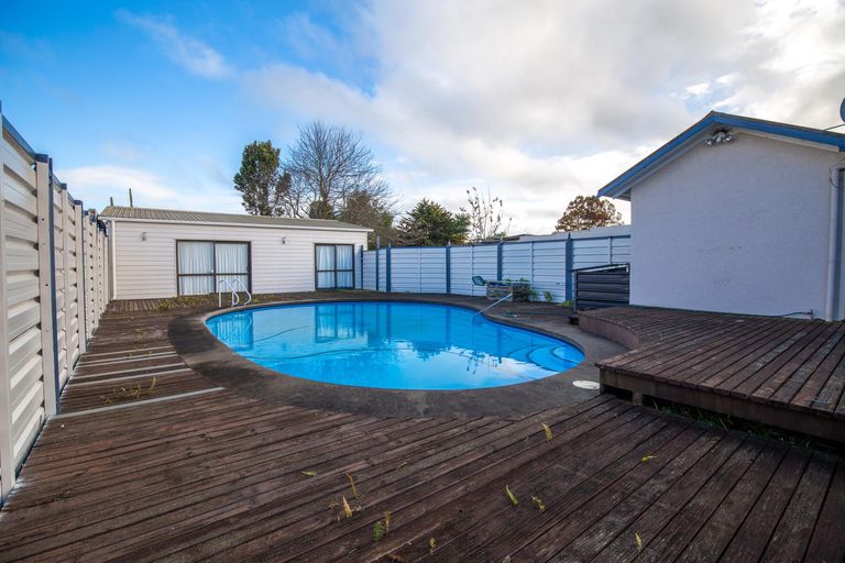 Photo of property in 191 Hakanoa Street, Huntly, 3700