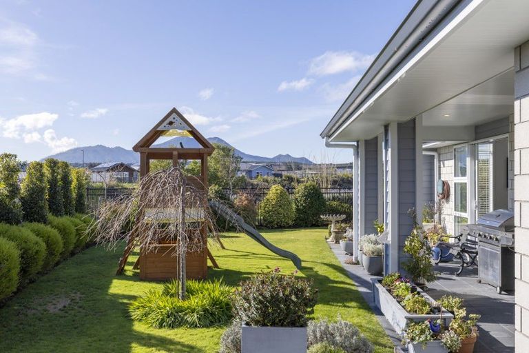 Photo of property in 13 Tuhua Close, Wharewaka, Taupo, 3330