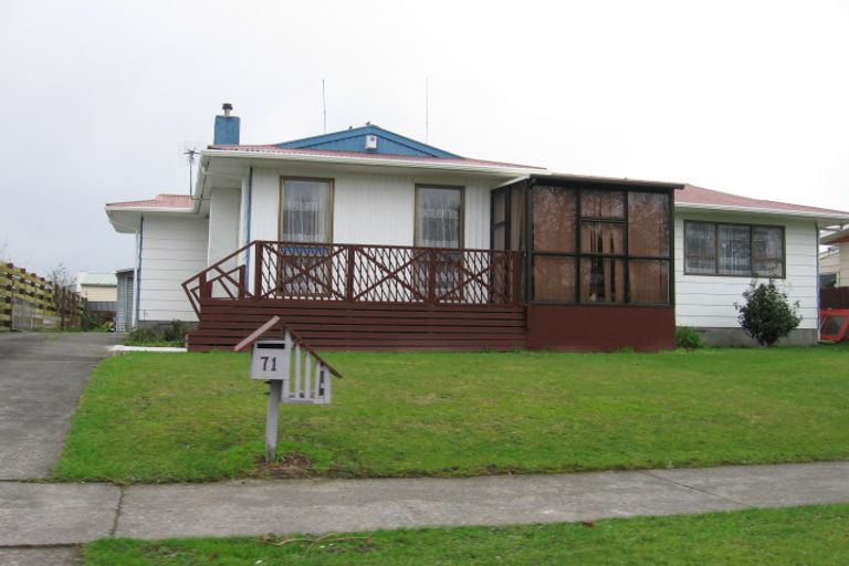 Property details for 71 Kaimanawa Street, Kelvin Grove, Palmerston