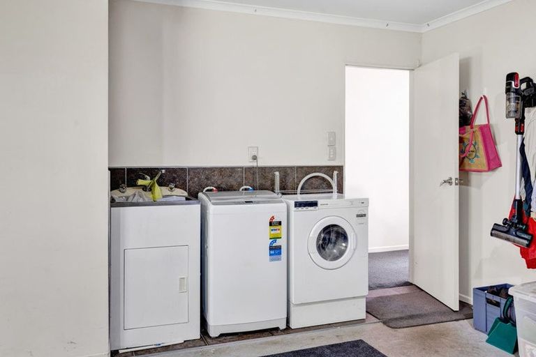 Photo of property in 319a South Road, Hawera, 4610