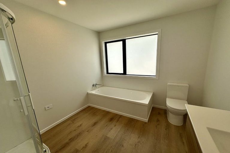 Photo of property in 17 Gibson Crescent, Naenae, Lower Hutt, 5011