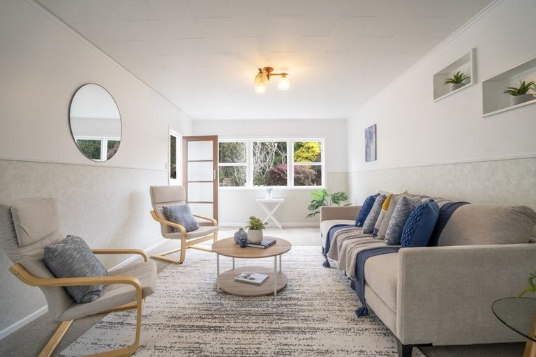 Photo of property in 3 South Street, Tawa, Wellington, 5028