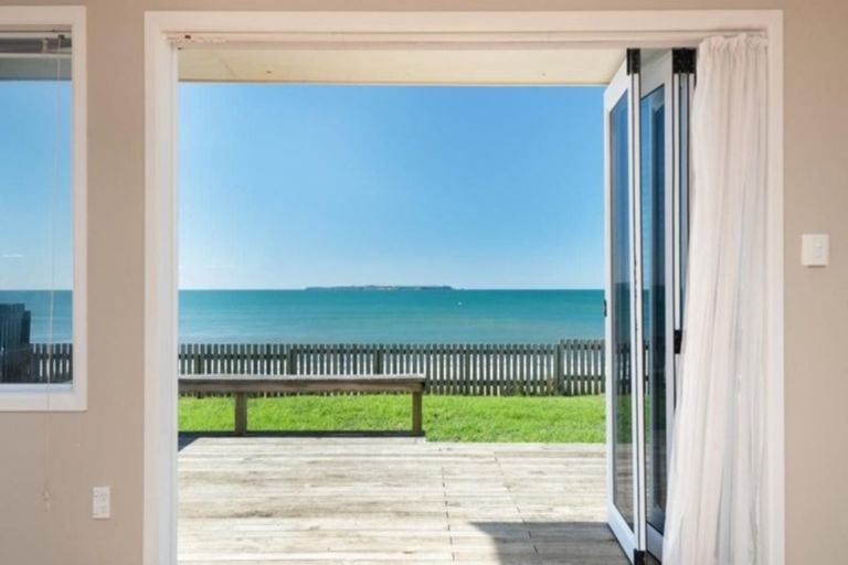 Photo of property in 107 Karewa Parade, Papamoa Beach, Papamoa, 3118