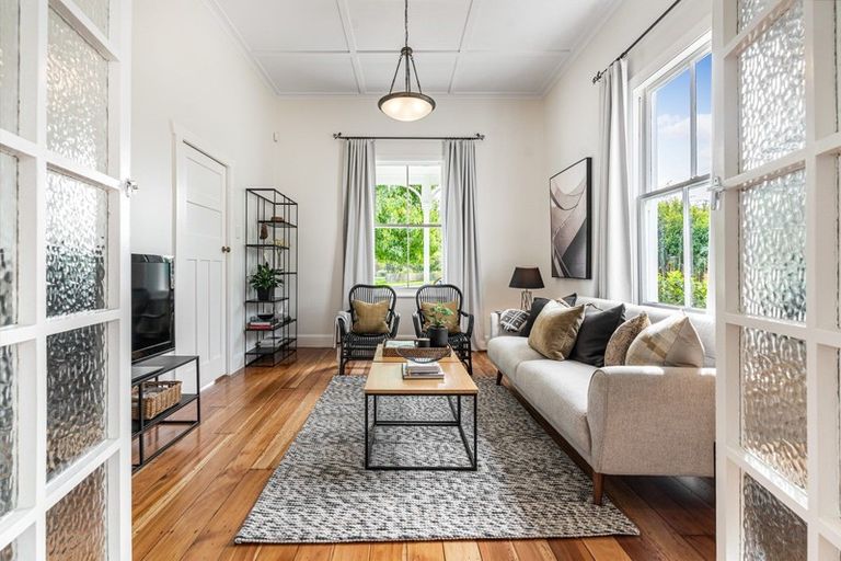 Photo of property in 3/6 Wairoa Road, Devonport, Auckland, 0624