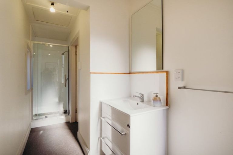 Photo of property in 142 South Road, Caversham, Dunedin, 9012