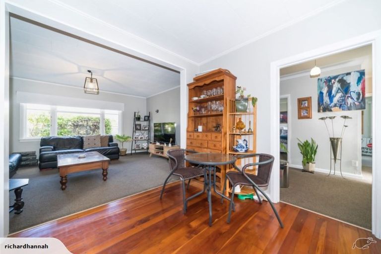 Photo of property in 19 East Street, Terrace End, Palmerston North, 4410