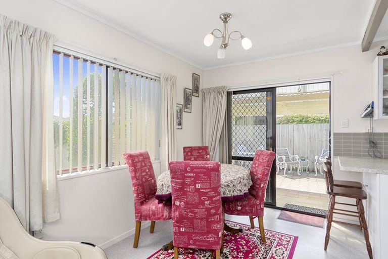 Photo of property in 17a Pemberton Crescent, Greerton, Tauranga, 3112