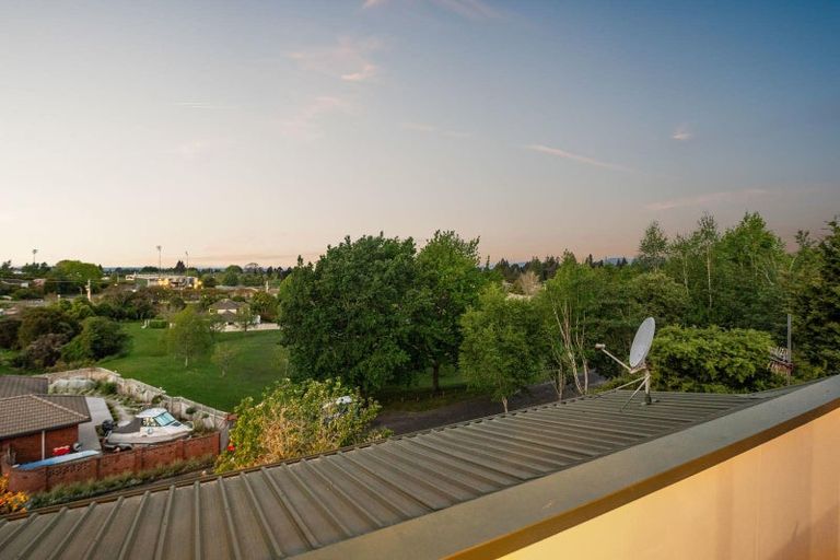 Photo of property in 25 Gillam Crescent, Springfield, Rotorua, 3015