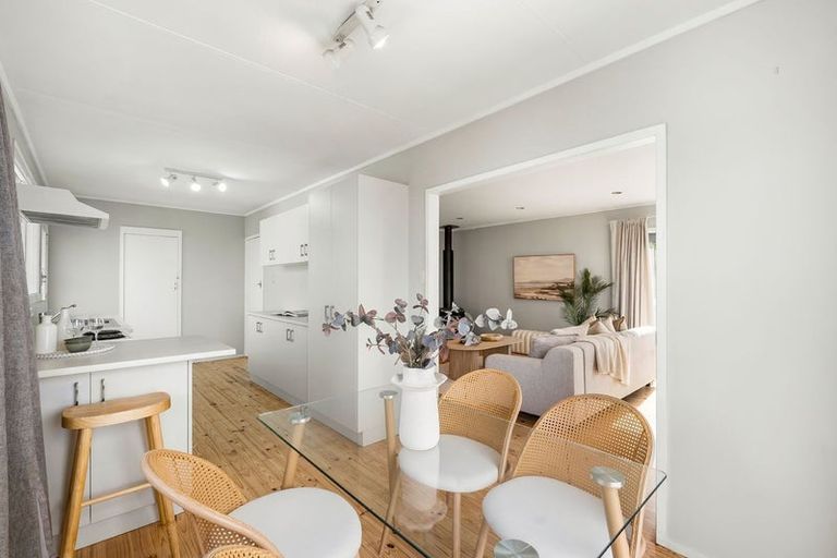 Photo of property in 897 East Coast Road, Northcross, Auckland, 0632
