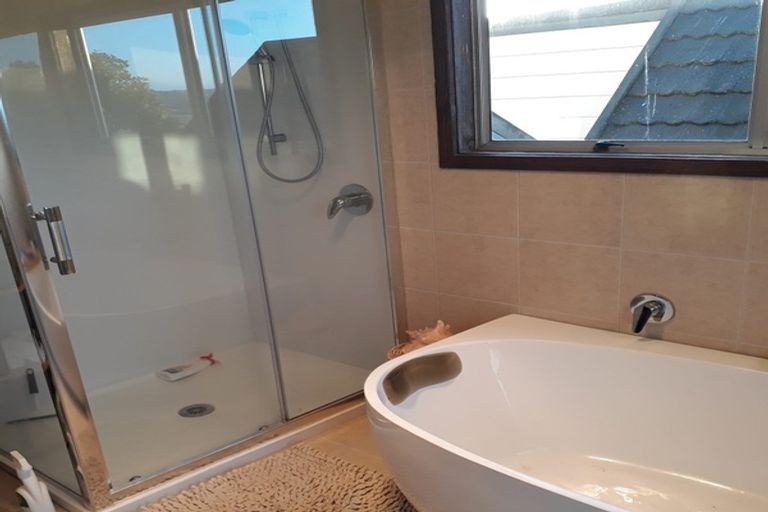 Photo of property in 72 Mountain Road, Western Heights, Rotorua, 3015