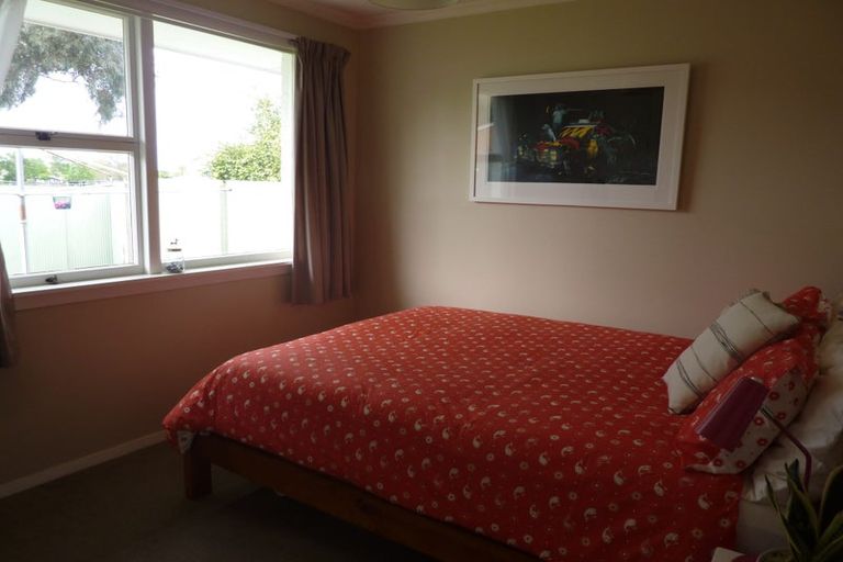 Photo of property in 2/16 Colligan Street, Upper Riccarton, Christchurch, 8041