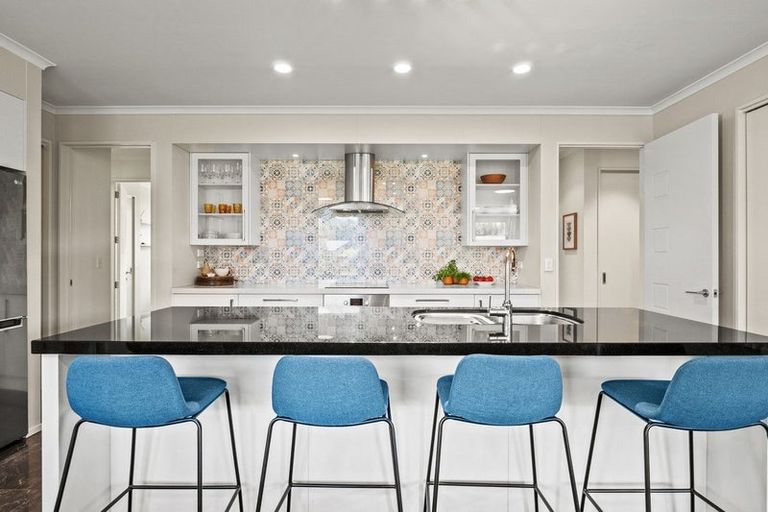 Photo of property in 10 Coburn Place, Lake Hayes, Queenstown, 9304