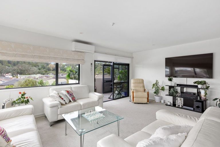 Photo of property in 15e Puriri Avenue, Orewa, 0931