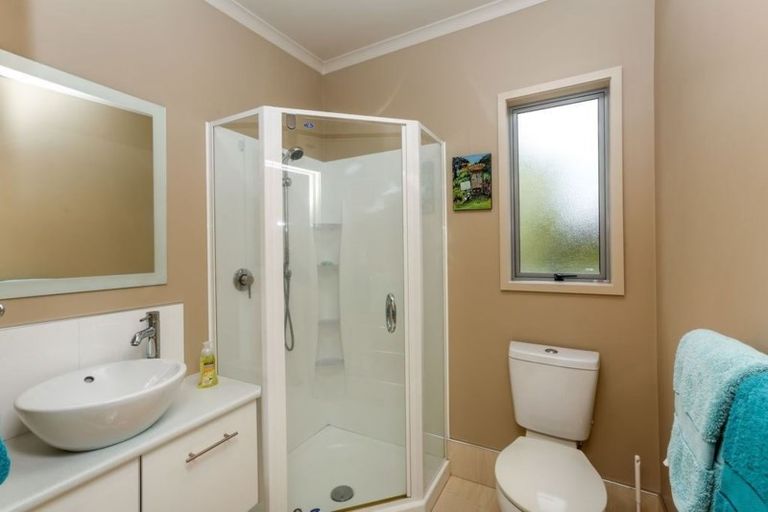 Photo of property in 32b Gilbert Street, New Plymouth, 4310