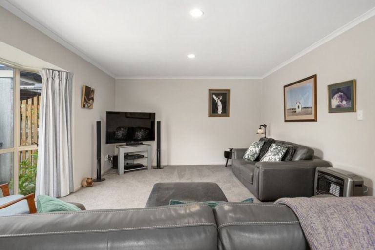 Photo of property in 18 Savannah Place, Papamoa Beach, Papamoa, 3118