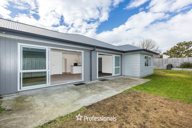 Photo of property in 3 Poulson Grove, Trentham, Upper Hutt, 5018